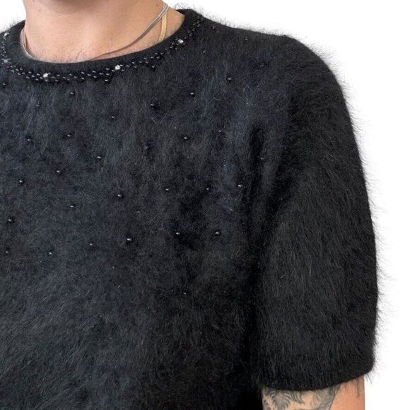 Vintage Womens Rosamela Black Angora Blend Fluffy Soft Short Sleeve Sweater Sz M - Picture 2 of 8